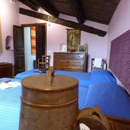 Il Nibbio - La Soffitta Dei Ricordi Appartement *